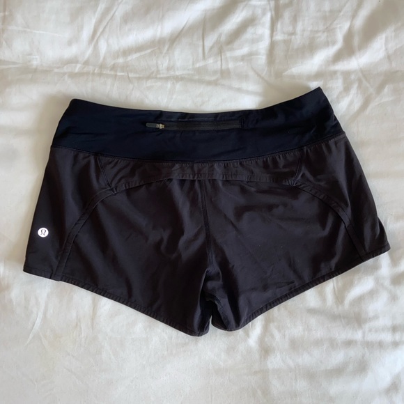 Lululemon Track Short Black Size 8 - Picture 2 of 3
